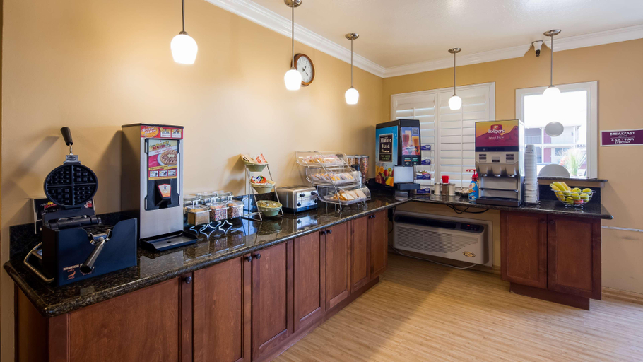 Food & Drinks 5, Best Western Hanford Inn, Kings