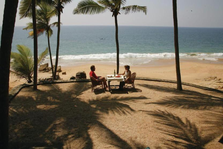 Food & Drinks, Karikkathi Beach House, Thiruvananthapuram