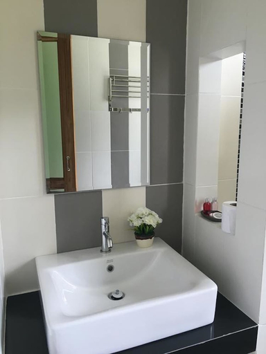 Bathroom 3, Living Chilled Koh Tao - Hostel, Ko Phangan