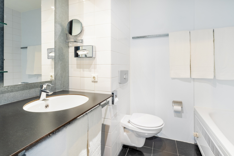 Bathroom 5, Garner Hotel Maastricht by IHG, Maastricht