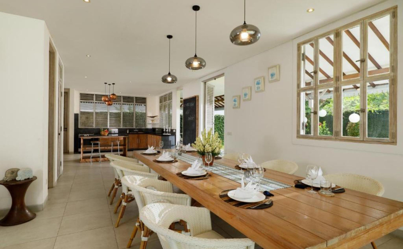 Others 4, Luxury 5 BR Private Pool Villa, Badung