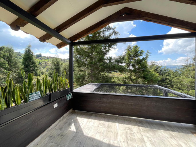 Others 3, Cabana con Jacuzzi cerca al Aeropuerto, Guarne