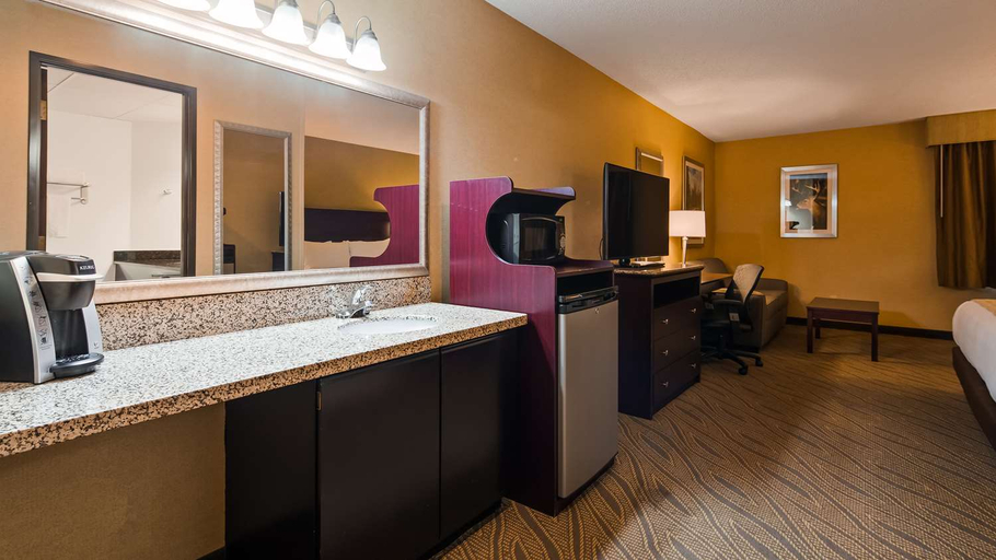 Bedroom 3, Best Western Gaylord, Otsego