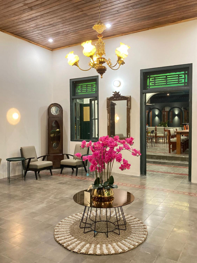 Public Area 5, Agung Guest House by RF, Yogyakarta