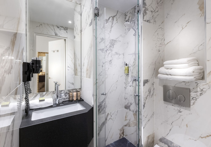 Bathroom 3, Hotel du Bois Champs-Elysees, Paris
