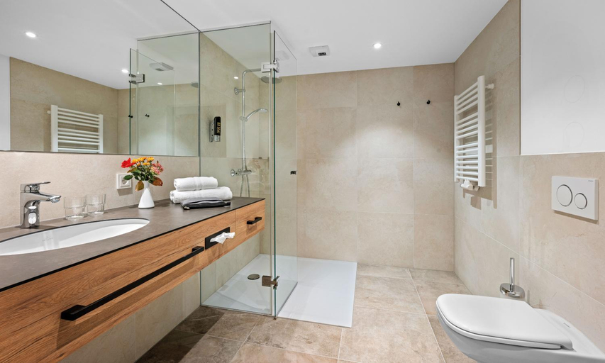 Bathroom 5, Hotel Seeblick, Traunstein