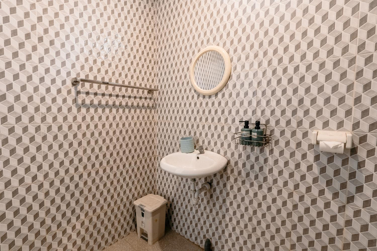 Bathroom 5, Umah Putih, Klungkung