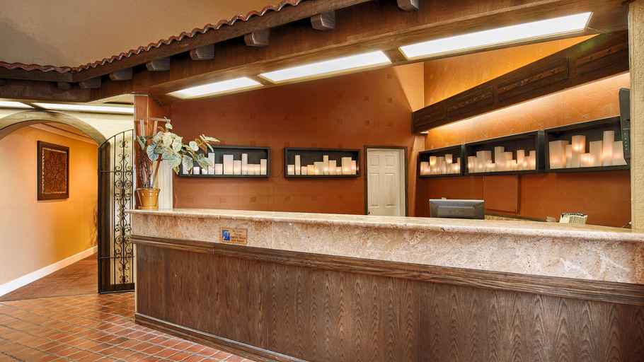 Public Area 2, Best Western El Grande Inn, Lake