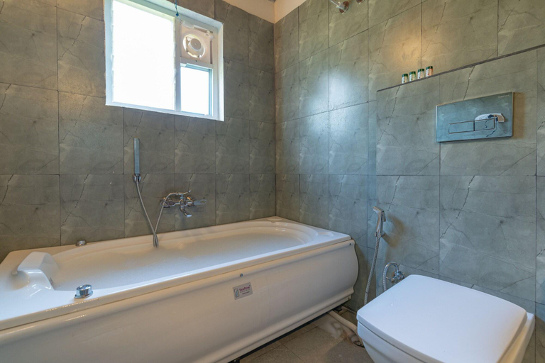 Bathroom 5, Ravishing Retreat, Ramanagara