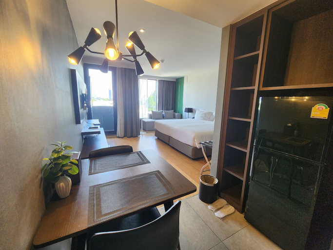 Others 5, Montana Hotel & Residence, Huai Kwang