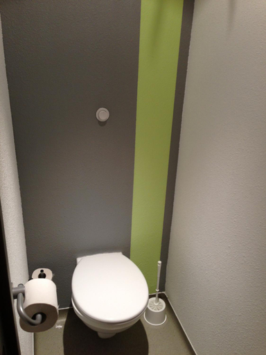 Bathroom 5, ibis budget Cannes centre ville, Alpes-Maritimes