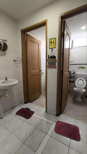 Bathroom 2, MJC Batu Kawa MJC New Township @ Natol, Kuching