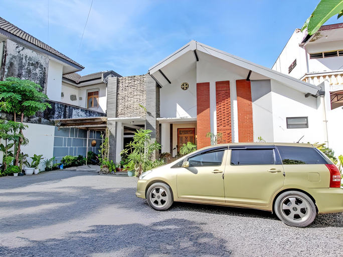 Others 5, Ndliman House, Sleman