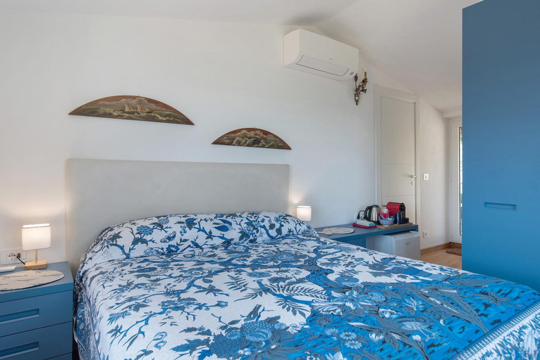 Bedroom 2, Ginela, Genova