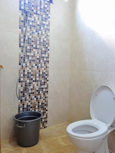 Bathroom 3, LieFly Prambanan Villa, Sleman
