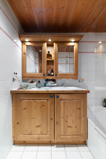 Bathroom 4, Residence Pierre & Vacances Premium Les Fermes De Meribel, Savoie