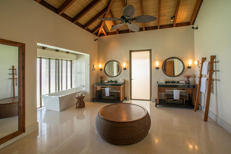 Bathroom 5, The Residence Maldives at Dhigurah, Gaafu Alifu Atoll