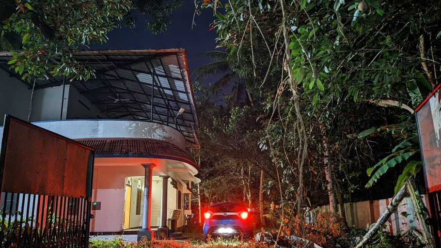 Exterior & Views, LemonTree Homestay, Kollam