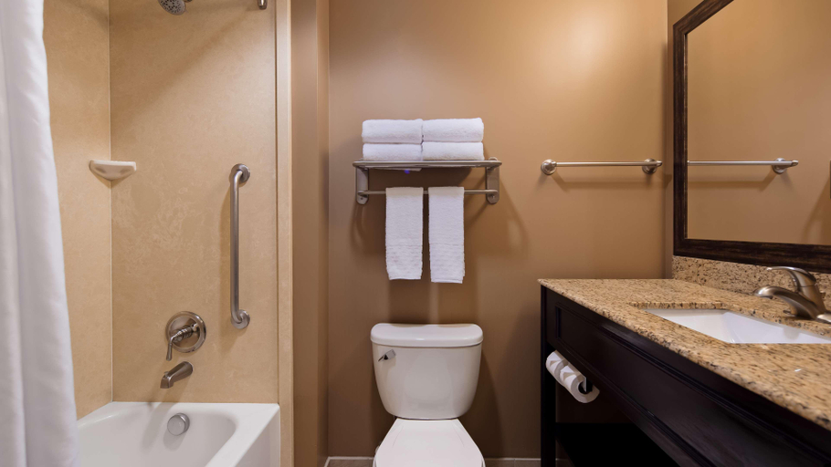 Bathroom 4, Best Western Plus College Park Hotel, Prince George's