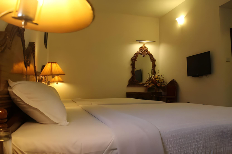 Bedroom 4, Hotel Pallava Rajadhani, Thiruvananthapuram