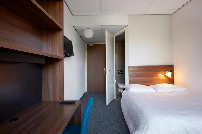 Bedroom 1, The Social Hub Amsterdam West 4*, Amsterdam