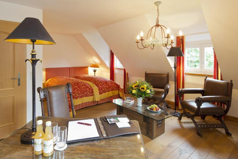 Bedroom 2, Hotel Schloss Wissen, Kleve