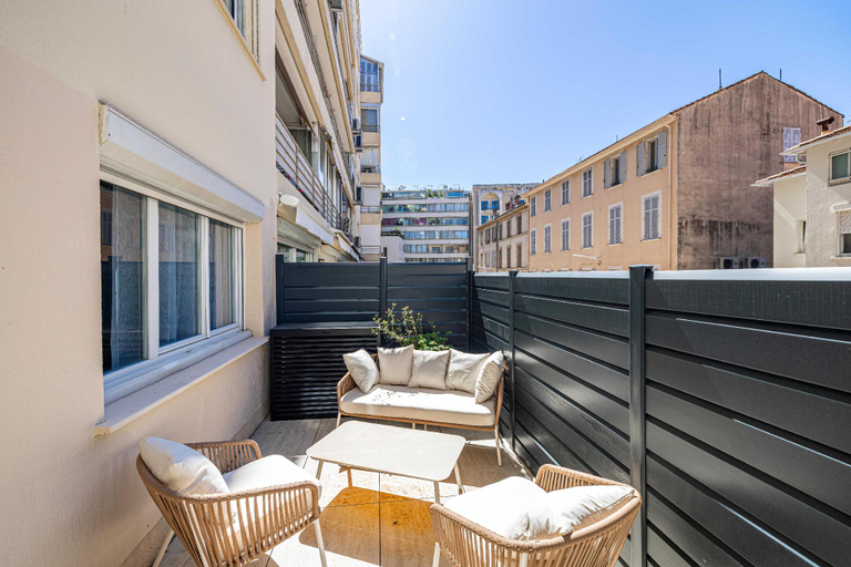Balcony/terrace 2, Luxurious Apartment - Croisette/Carré d'Or, Alpes-Maritimes
