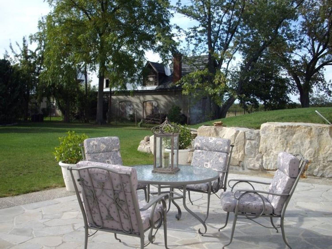 Others 3, A La Gallarie Bed and Breakfast, Niagara