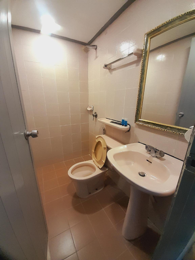 Bathroom, SOGO HOTEL, Labuan