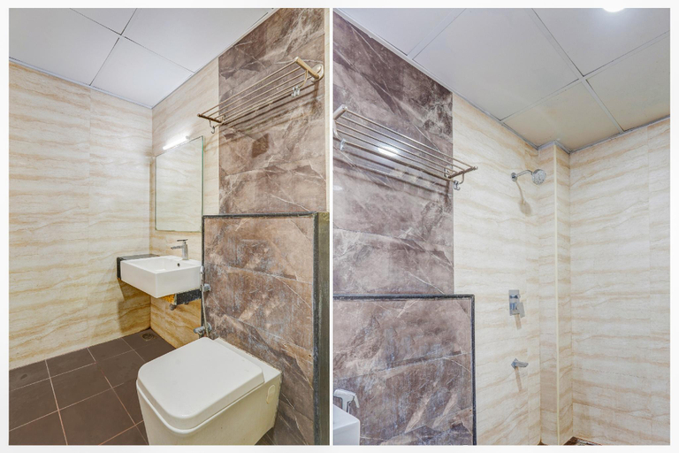 Bathroom, Super Townhouse Purushawalakm, Chennai