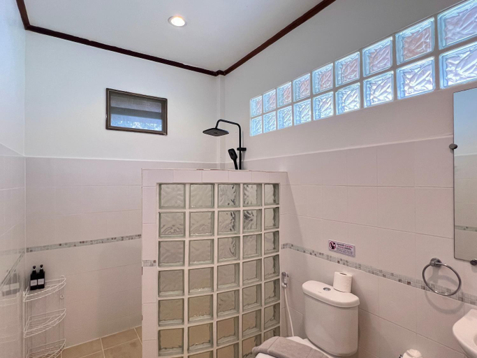 Bathroom 4, Woodlawn Villas, Ko Phangan
