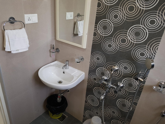 Others 2, Rithikha INN by R-Hotels, Thiruvallur