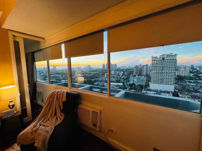 Others 3, Greenhills 1BR Lower Penthouse w Panoramic View, San Juan