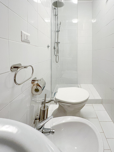 Bathroom, AL CONSOLE LE DIMORE, Bari