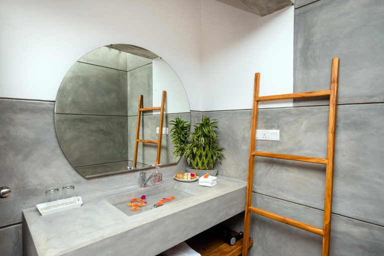 Bathroom 3, Tree of Life Resort, Bentota