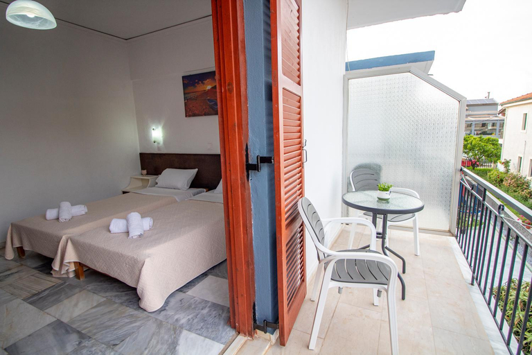 Others 2, Harry's Bar & Apartments 1, Ionian Islands