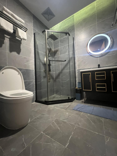 Bathroom, The Waterfront Oasis, Saipan