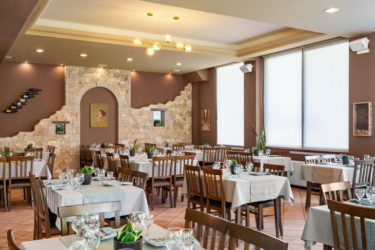 Food & Drinks 4, Lilea's Castle, Central Greece