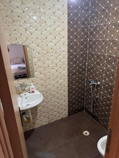 Bathroom 2, Apartment Perutovic