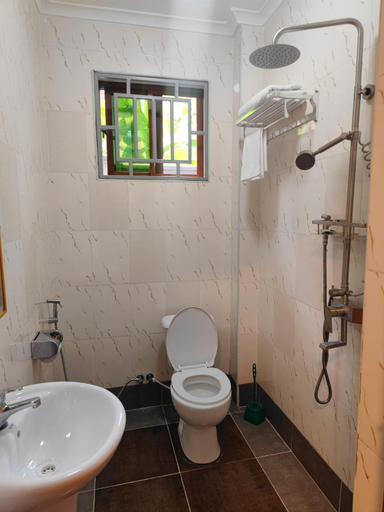 Bathroom 3, River House Lodge, Arusha Urban
