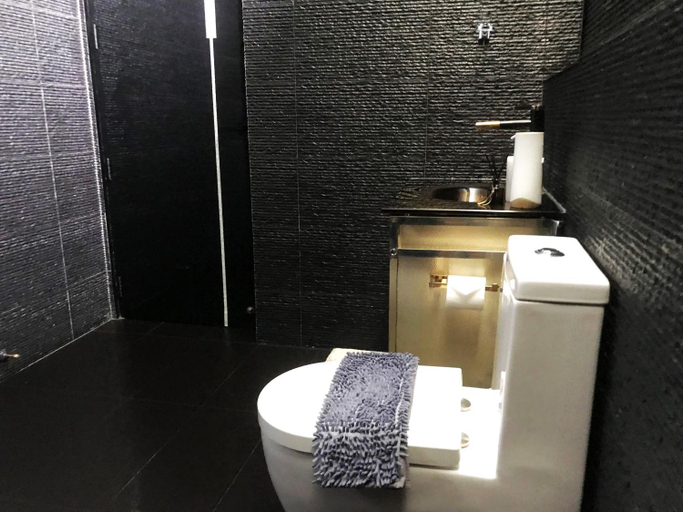 Bathroom 3, MeeTHan Place 8, Muang Chiang Mai
