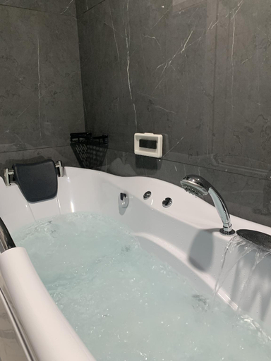 Bathroom 2, Palas Ultraconfort, Iasi