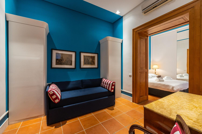 Others 5, Corte Satriano Residence, Napoli