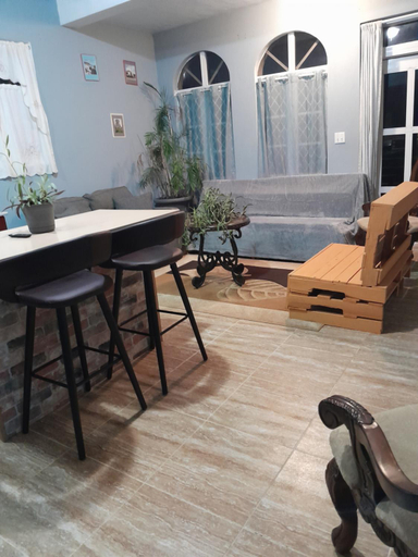 Others 4, Abigail's Spectacular 2 bedrooms-Entire Apartment