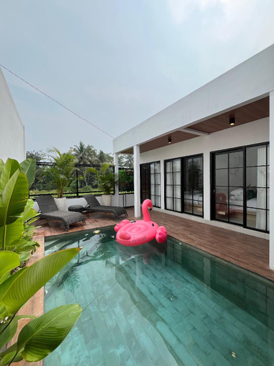 Sport & Beauty 2, Sampai Villa Queensland, Sleman