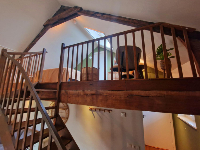 Others 5, De Pingerhoeve, Nuth