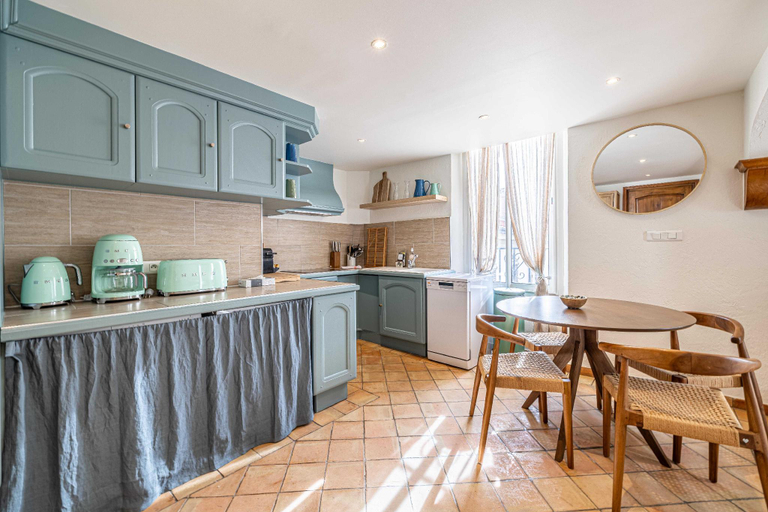 Others 5, Charming apartment heart of Suquet, Alpes-Maritimes