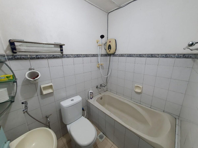 Bathroom 3, Aznah's Stay, Kuching