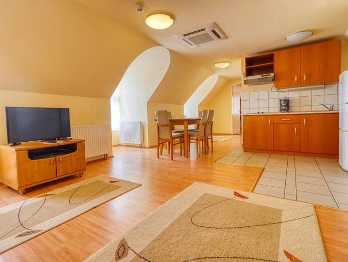 Others 5, Villa Park Apartmanhaz, Bélapátfalva