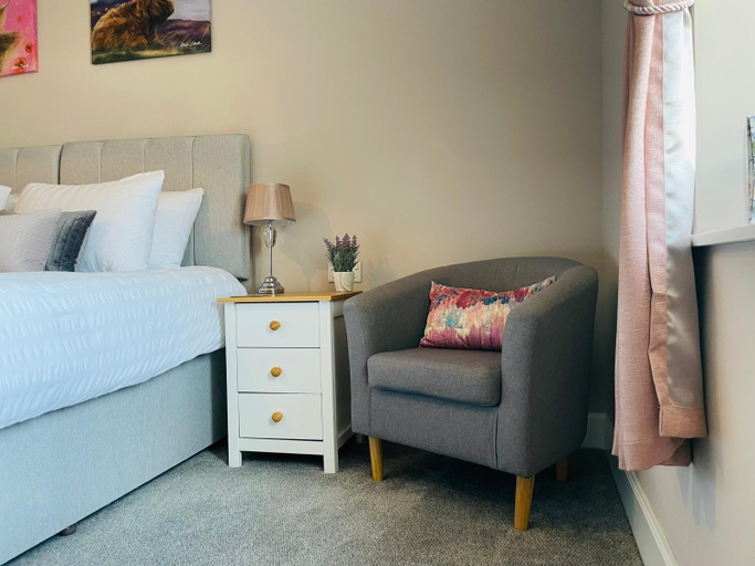 Bedroom 2, Whinburn Guest House, Highland